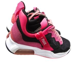 Nike Air Jordan girl